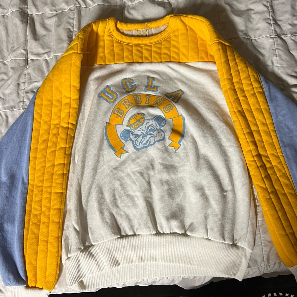 Vintage UCLA (1960-1970) Sweater